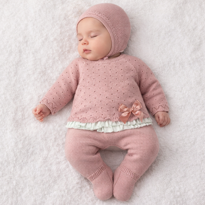 Conjunto Bebé hilo Perforado Maquillaje