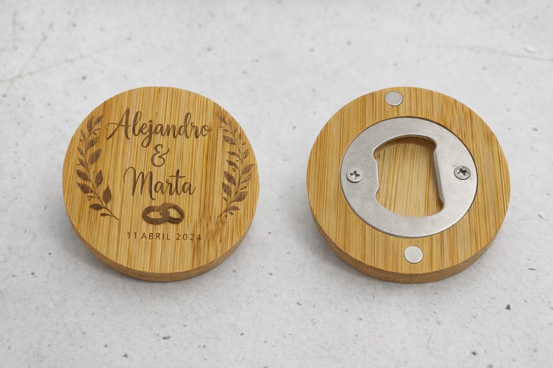 Abridor de Botellas de Bambú Personalizado con Imán