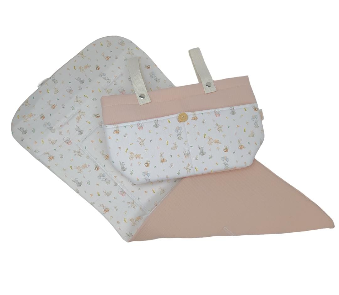 Colchoneta Reversible para silla + Bolso a juego Conejito Rosa