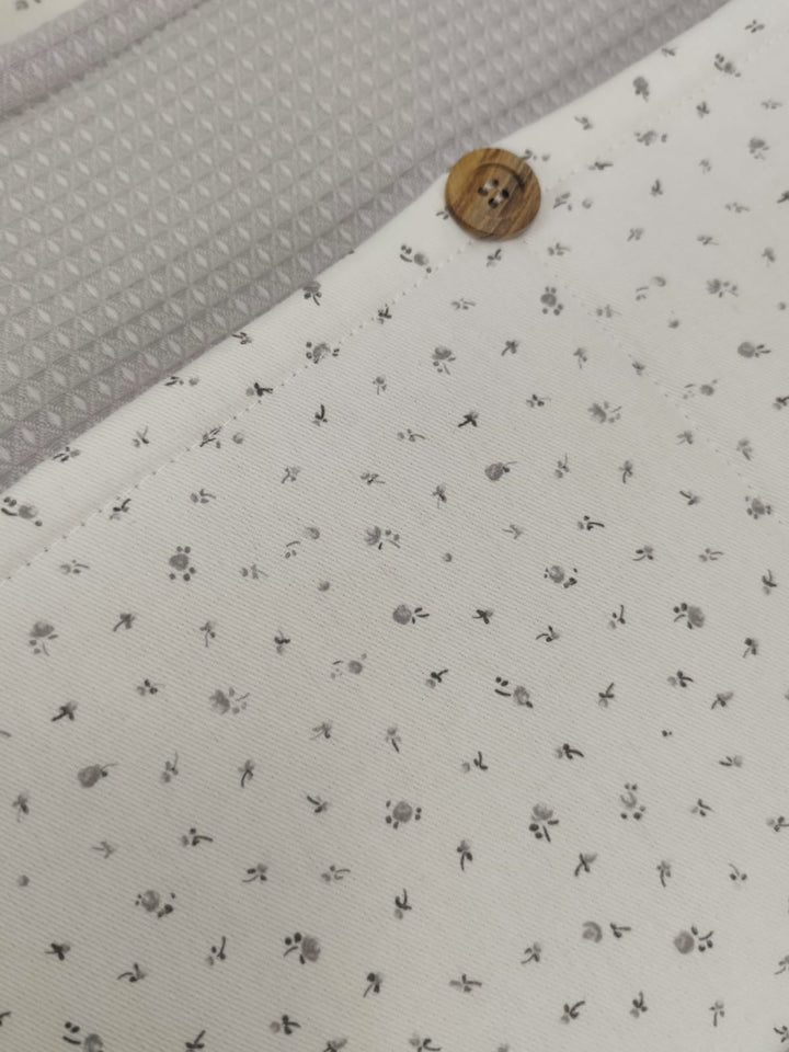 Colchoneta Reversible para silla + Bolso a juego florecitas new gris