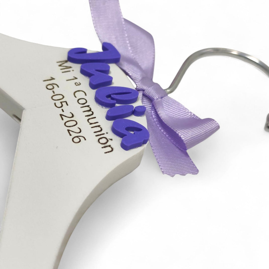 Percha personalizada con nombre 3D y lazo | Boda, comunión, bautizo y eventos