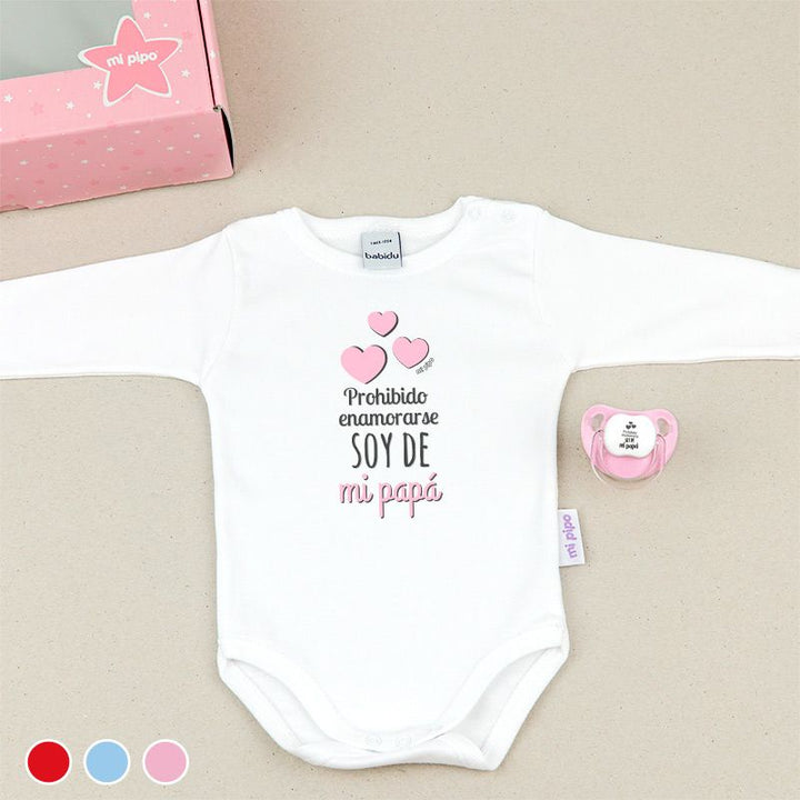 Cajita Divertida Body + Chupete Prohibido enamorarse, soy de mi Papá Rojo, Azul o Rosa