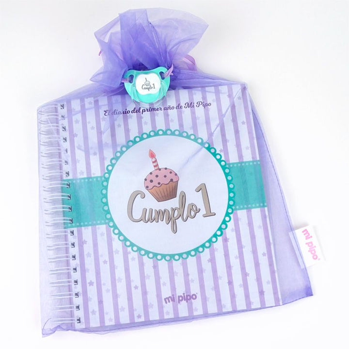Cumplo 1, el Diario del primer año de Mi Pipo con regalo de chupete